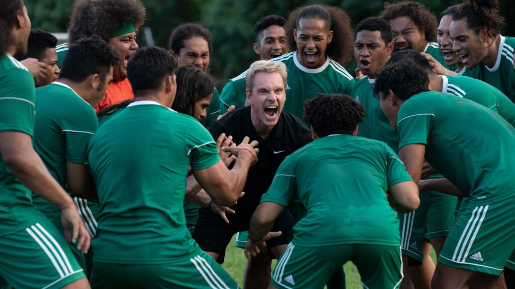 Drama deportivo que cuenta la historia del entrenador holandés Thomas Rongen, artífice de realizar una tarea prácticamente imposible en el deporte: tomó las riendas del equipo de fútbol de la Samoa Americana y trató de hacer de un grupo de perdedores unos ganadores natos.